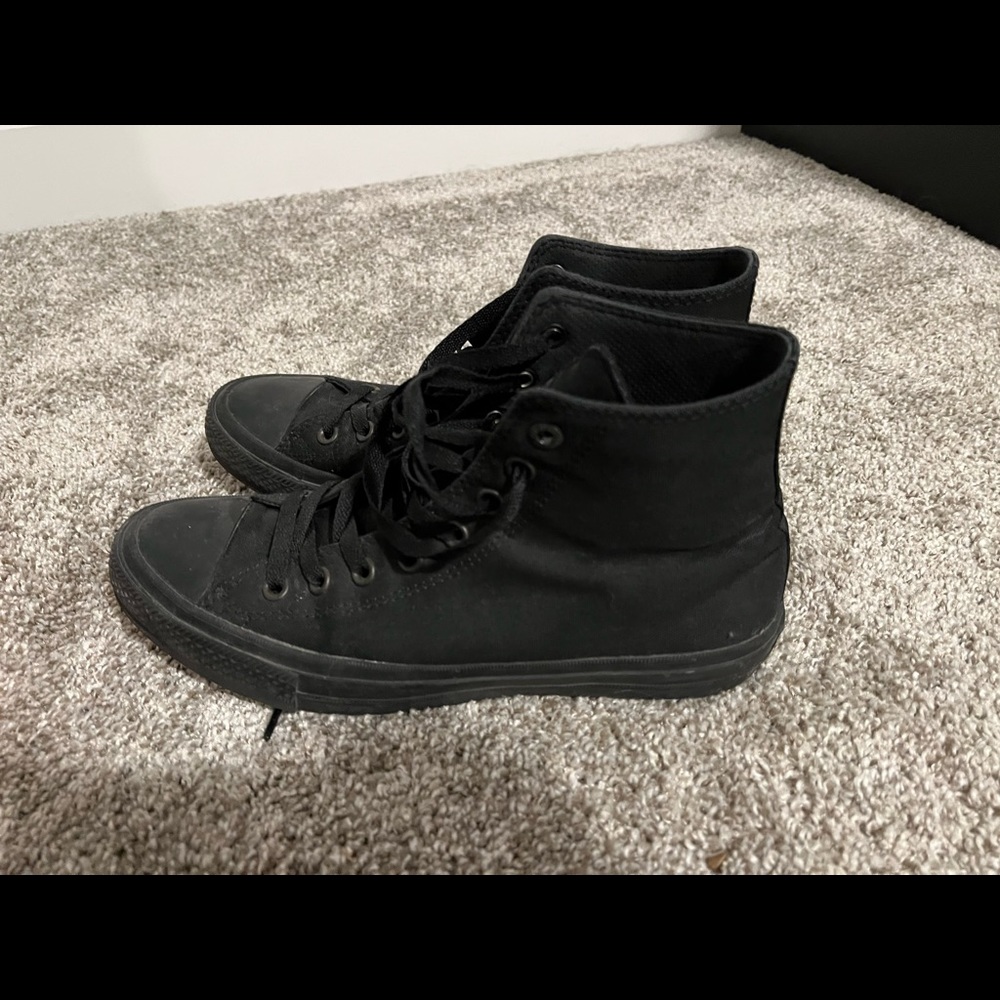 Converse Hi Tops Size 9